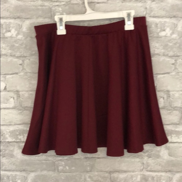 Wet seal skater skirt - Picture 2 of 3